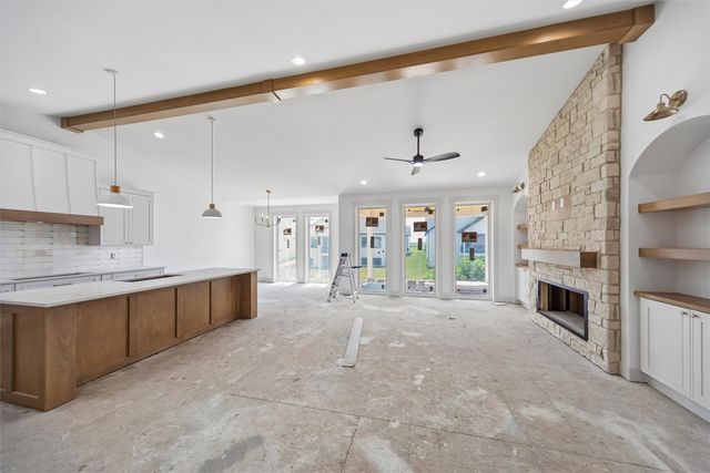 17312 Northview Drive, Urbandale, IA 50323