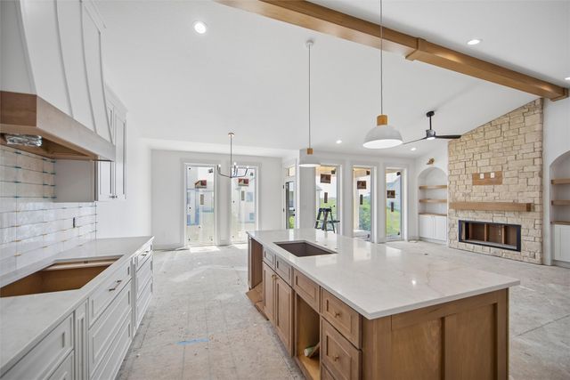 17312 Northview Drive, Urbandale, IA 50323