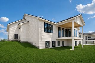 17312 Northview Drive, Urbandale, IA 50323