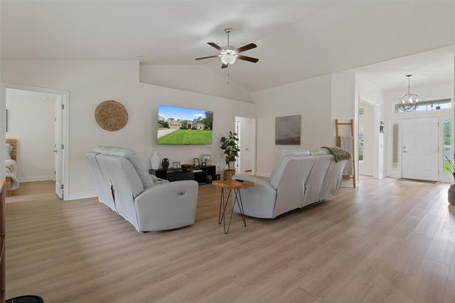 101 OAK VILLAGE BOULEVARD, Homosassa, FL 34446