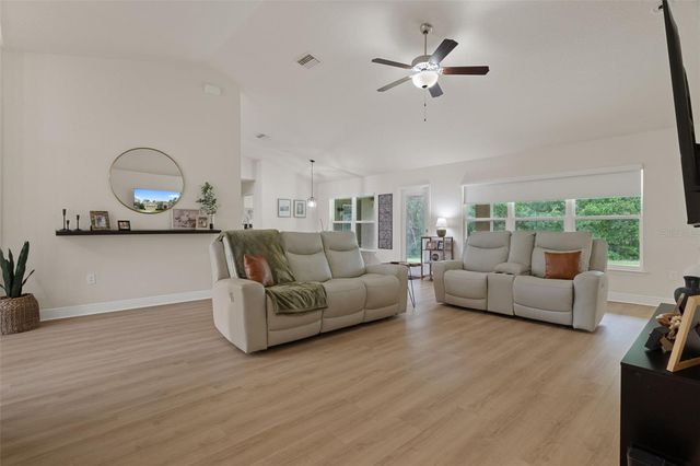 101 OAK VILLAGE BOULEVARD, Homosassa, FL 34446