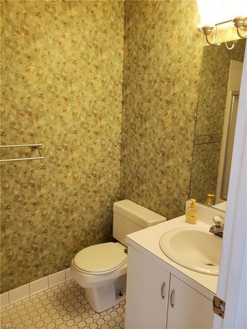 6 Ridgewood PW G, Newport News, VA 23602