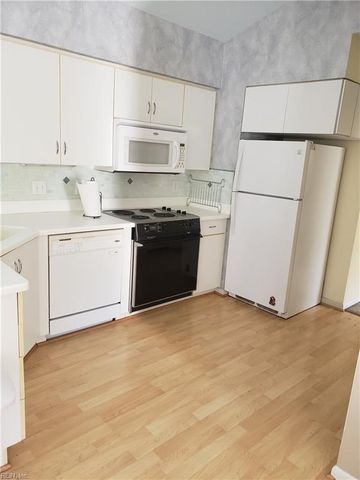 6 Ridgewood PW G, Newport News, VA 23602