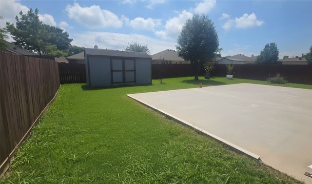 5905 Rising Meadow Drive, Arlington, TX 76018