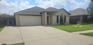 5905 Rising Meadow Drive, Arlington, TX 76018
