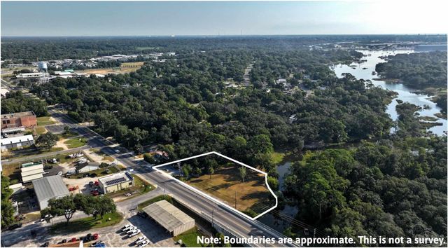 610 S Old Corry Field Rd, Pensacola, FL 32507