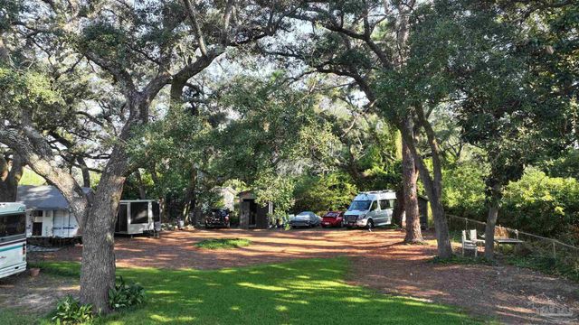 610 S Old Corry Field Rd, Pensacola, FL 32507