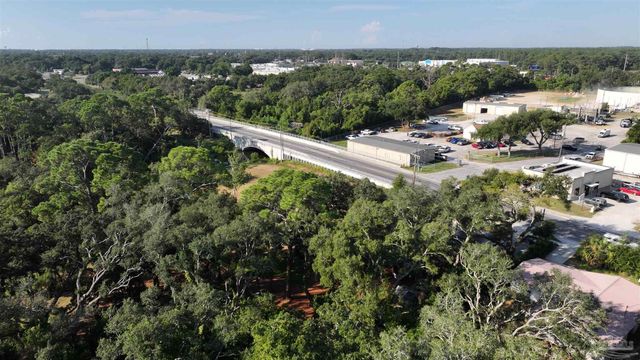 610 S Old Corry Field Rd, Pensacola, FL 32507