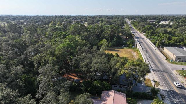 610 S Old Corry Field Rd, Pensacola, FL 32507