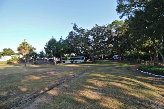 610 S Old Corry Field Rd, Pensacola, FL 32507