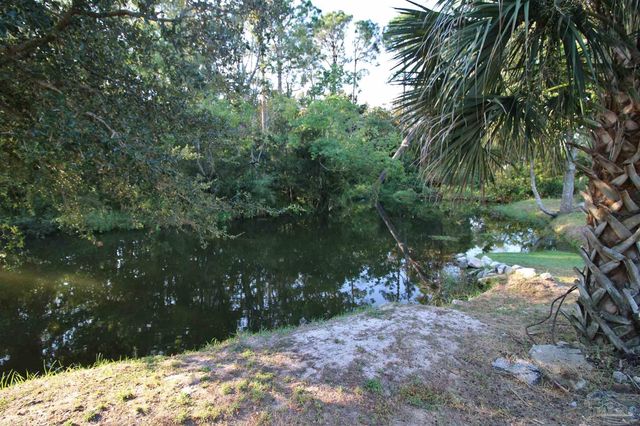 610 S Old Corry Field Rd, Pensacola, FL 32507