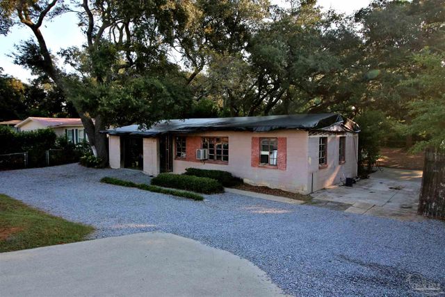 610 S Old Corry Field Rd, Pensacola, FL 32507