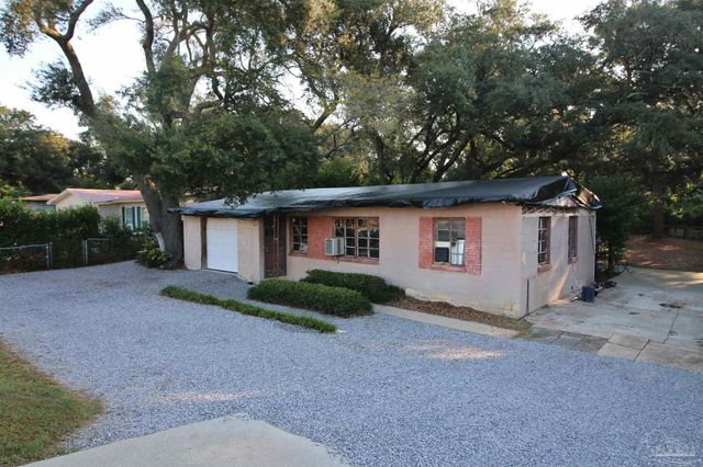 610 S Old Corry Field Rd, Pensacola, FL 32507