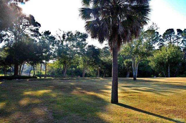 610 S Old Corry Field Rd, Pensacola, FL 32507