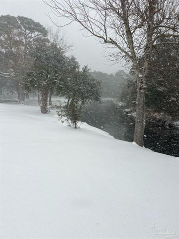 610 S Old Corry Field Rd, Pensacola, FL 32507