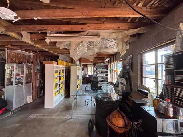 610 S Old Corry Field Rd, Pensacola, FL 32507