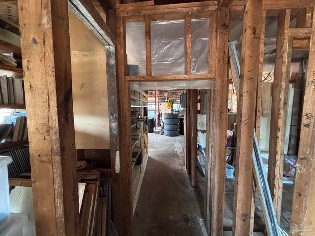 610 S Old Corry Field Rd, Pensacola, FL 32507