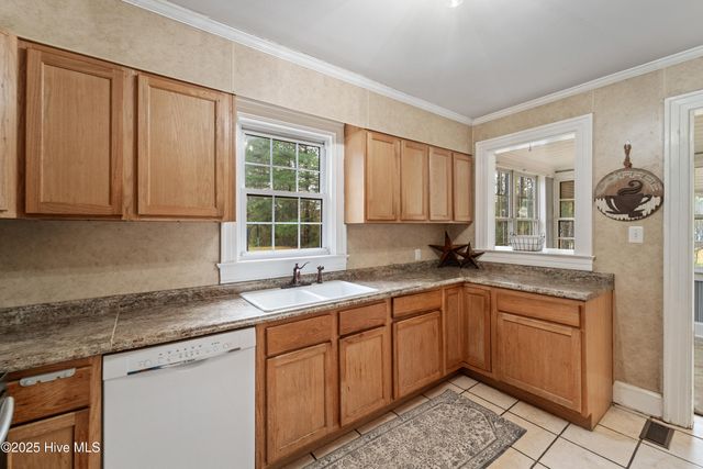 190 Huffmantown Road, Richlands, NC 28574