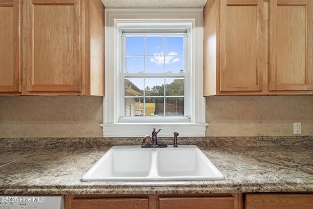 190 Huffmantown Road, Richlands, NC 28574