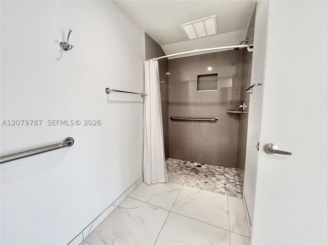 836 SW 2nd St 404, Miami, FL 33130