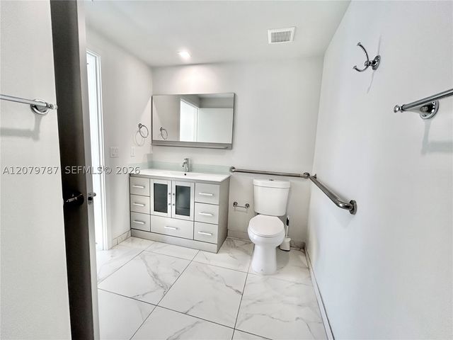 836 SW 2nd St 404, Miami, FL 33130