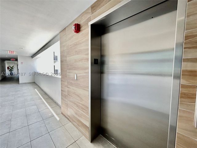 836 SW 2nd St 404, Miami, FL 33130