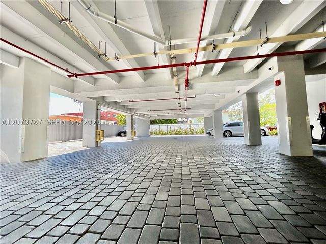 836 SW 2nd St 404, Miami, FL 33130