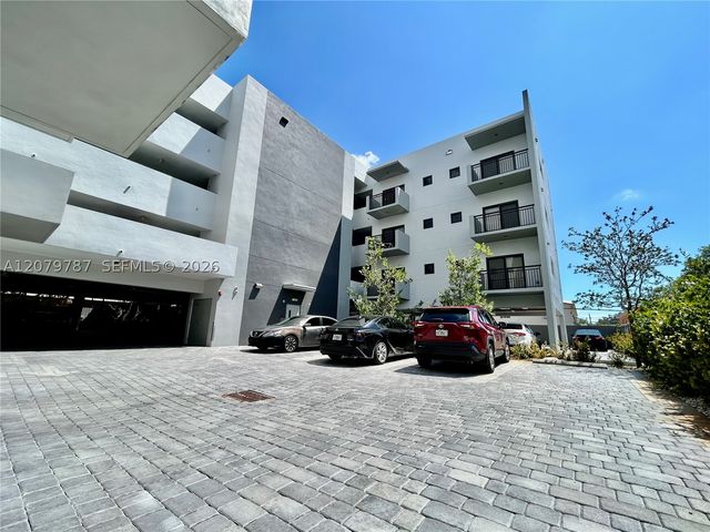 836 SW 2nd St 404, Miami, FL 33130
