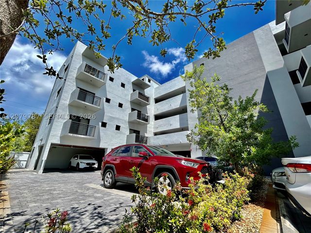 836 SW 2nd St 404, Miami, FL 33130