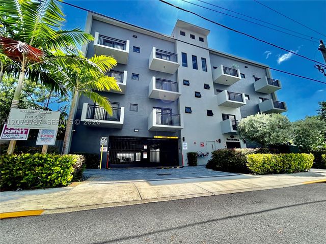836 SW 2nd St 404, Miami, FL 33130