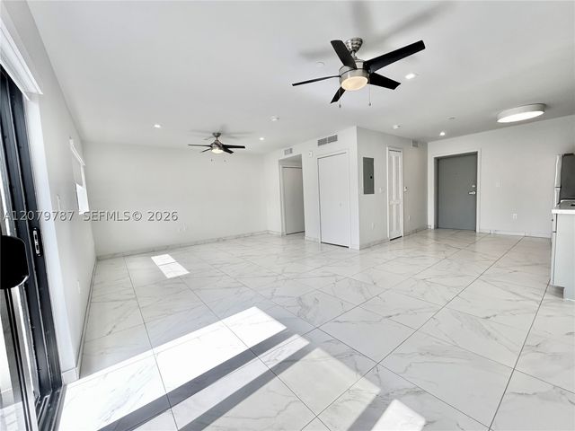 836 SW 2nd St 404, Miami, FL 33130