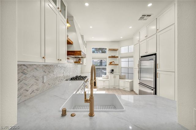 9208 Eagle Ridge Drive, Las Vegas, NV 89134