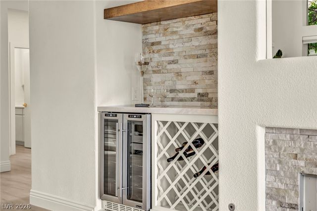 9208 Eagle Ridge Drive, Las Vegas, NV 89134