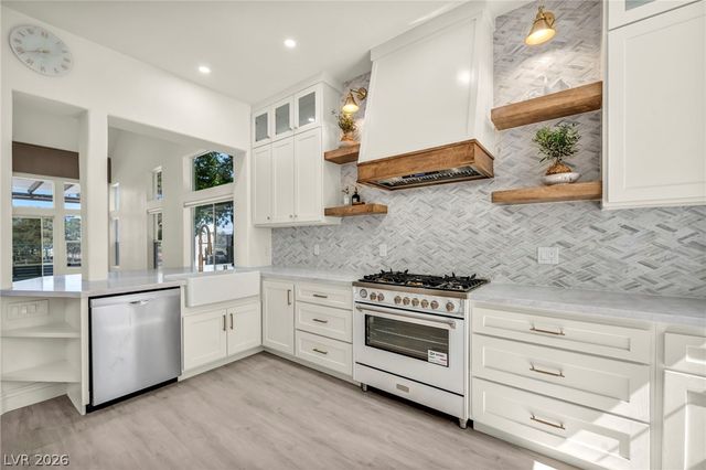 9208 Eagle Ridge Drive, Las Vegas, NV 89134