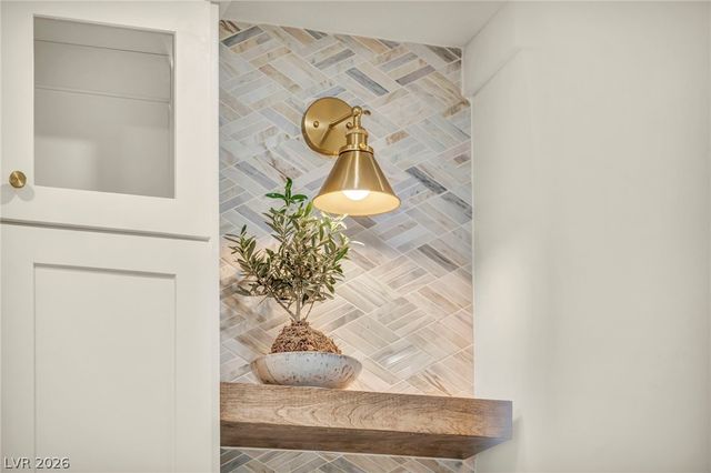 9208 Eagle Ridge Drive, Las Vegas, NV 89134