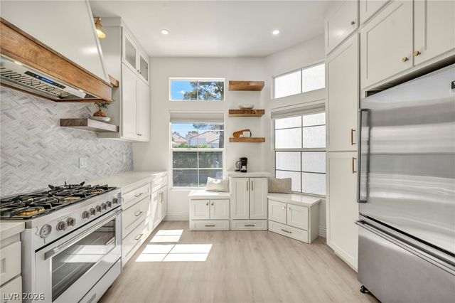 9208 Eagle Ridge Drive, Las Vegas, NV 89134