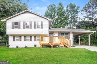 9194 Greenwood Drive, Jonesboro, GA 30238