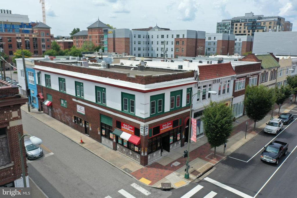 801 W BROAD STREET, Richmond, VA 23220