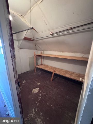 1821 STATE ST, Harrisburg, PA 17103