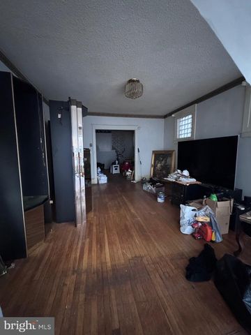 1821 STATE ST, Harrisburg, PA 17103