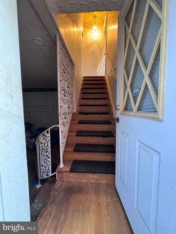 1821 STATE ST, Harrisburg, PA 17103