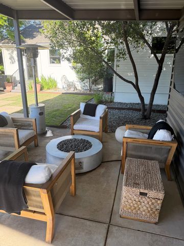 7407 Caillet Street, Dallas, TX 75209