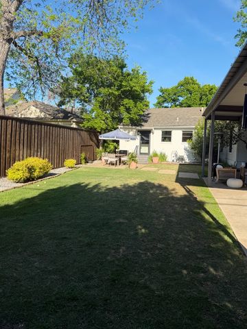 7407 Caillet Street, Dallas, TX 75209