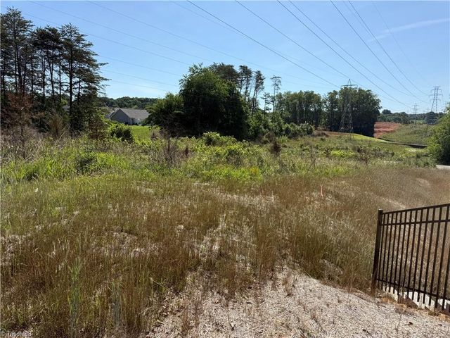 0-0-0 White Road, King, NC 27021
