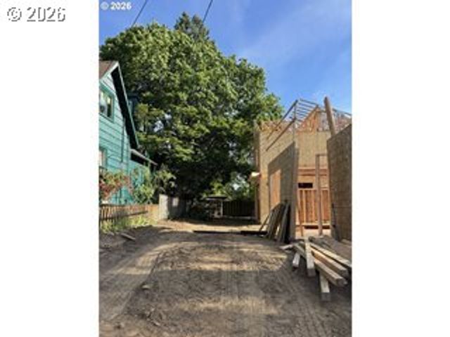 2008 Se 34TH Ave, Portland, OR 97214