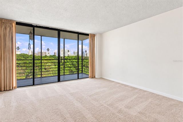 20400 W COUNTRY CLUB DRIVE 609, Aventura, FL 33180