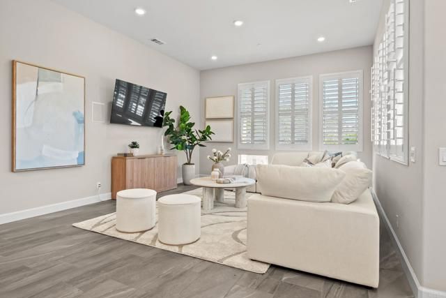 16750 Coyote Bush Drive 19, San Diego, CA 92127