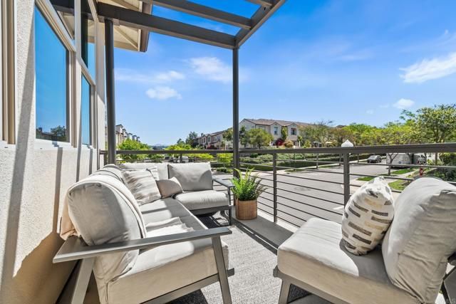 16750 Coyote Bush Drive 19, San Diego, CA 92127