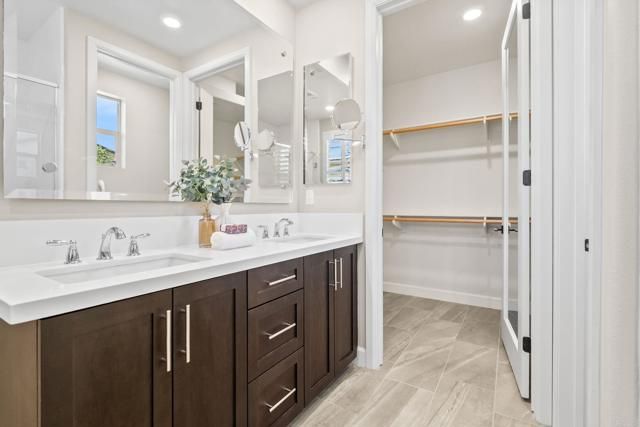 16750 Coyote Bush Drive 19, San Diego, CA 92127