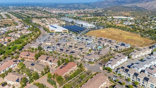 16750 Coyote Bush Drive 19, San Diego, CA 92127